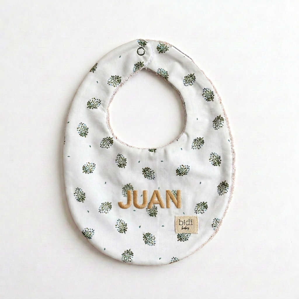 Babero Eucalipto Personalizable